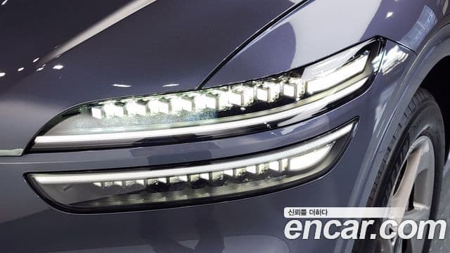 Genesis GV70 2024 — ფოტო 20/37