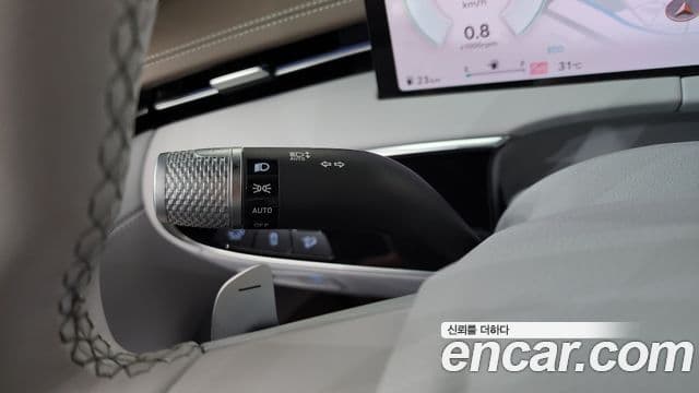Genesis GV70 2024 — ფოტო 21/37