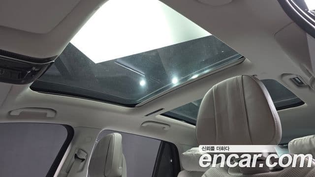 Mercedes-Benz EQS SUV 2023 — Photo 12/34