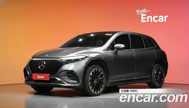 Mercedes-Benz EQS SUV 2023 — Photo 15/34