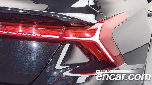 Kia K8 2021 — Photo 19/34
