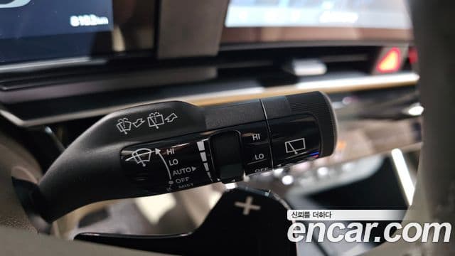 Kia Carnival 2025 — Фото 18/20