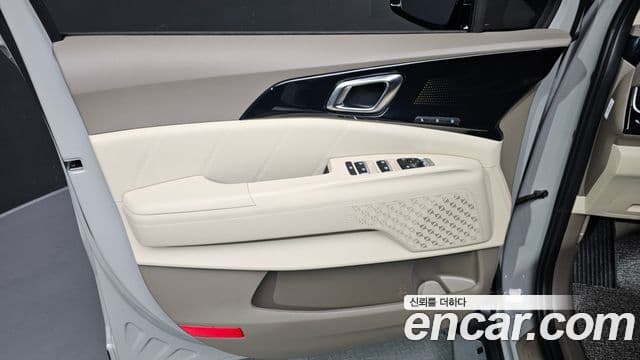 Kia Carnival 2025 — Photo 31/35