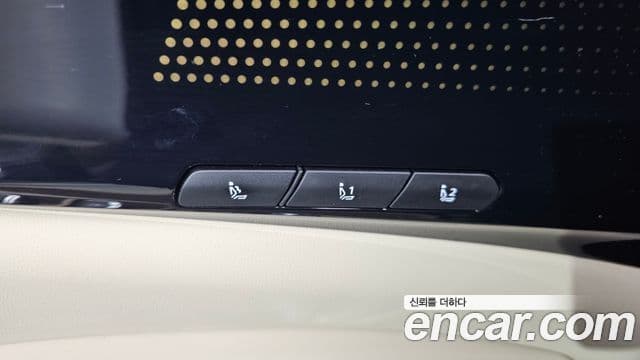 Kia Carnival 2025 — Photo 19/35