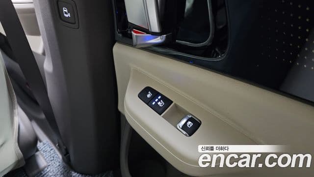 Kia Carnival 2025 — Photo 9/35