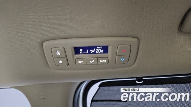 Kia Carnival 2025 — Photo 22/35