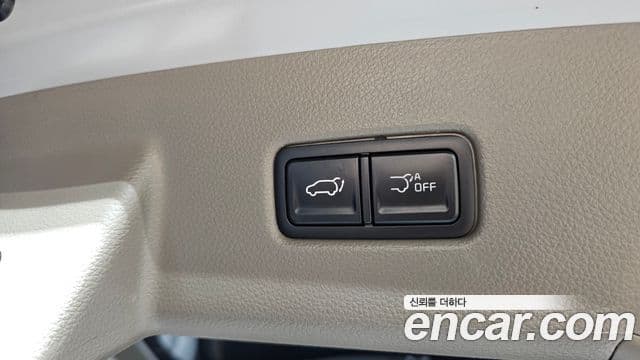Kia Carnival 2025 — Photo 23/35