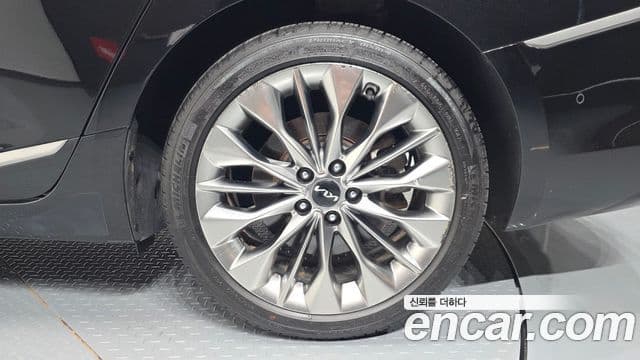 Kia K8 2021 — ფოტო 15/40