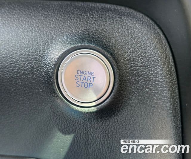 Hyundai Staria 2023 — Фото 18/20