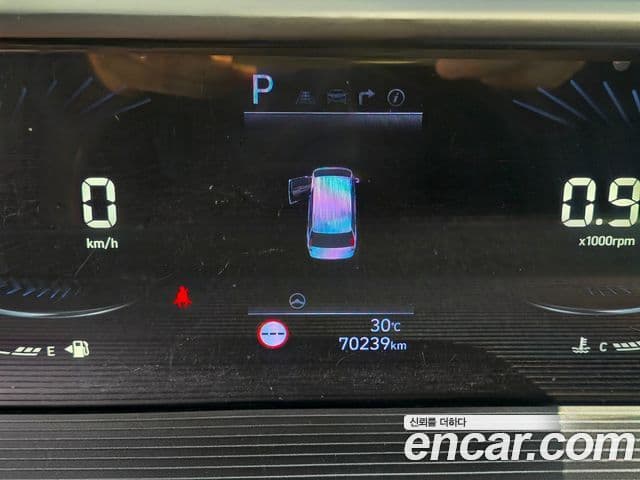 Hyundai Staria 2023 — Фото 19/20