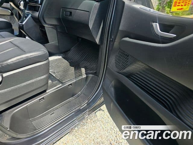 Hyundai Staria 2023 — Фото 20/20