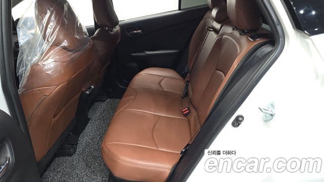 Toyota Prius 2021 — Фото 11/20