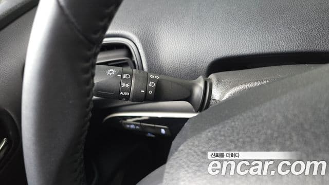 Toyota Prius 2021 — Photo 10/30
