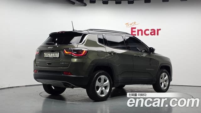 Jeep Compass 2019 — Фото 2/20