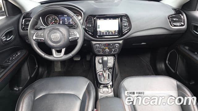 Jeep Compass 2019 — Фото 7/20