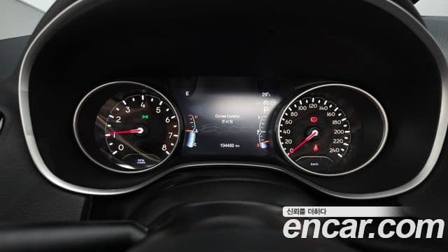 Jeep Compass 2019 — Фото 8/20