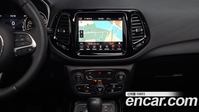 Jeep Compass 2019 — Фото 13/20