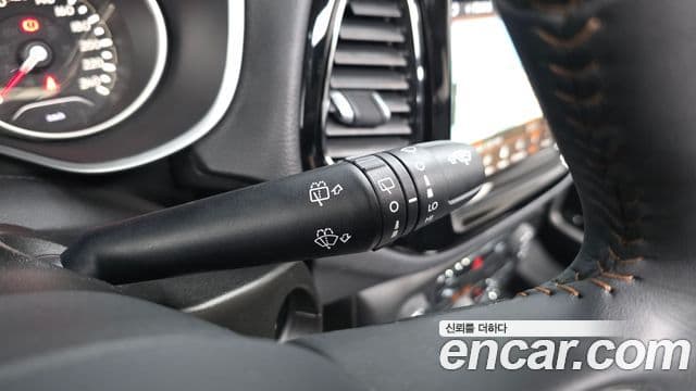 Jeep Compass 2019 — Şəkil 22/33