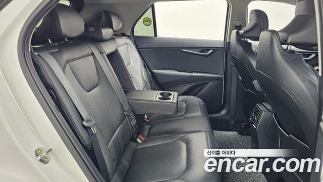 Kia Niro 2022 — Фото 12/20