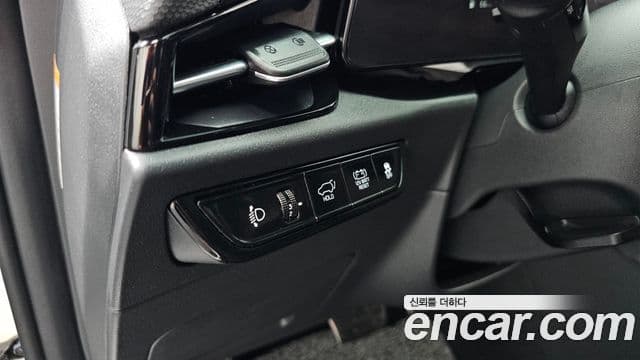 Kia Niro 2022 — Şəkil 20/33