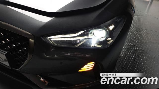 Genesis G70 2019 — Photo 14/28