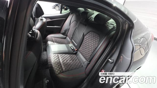 Genesis G70 2019 — Photo 1/28