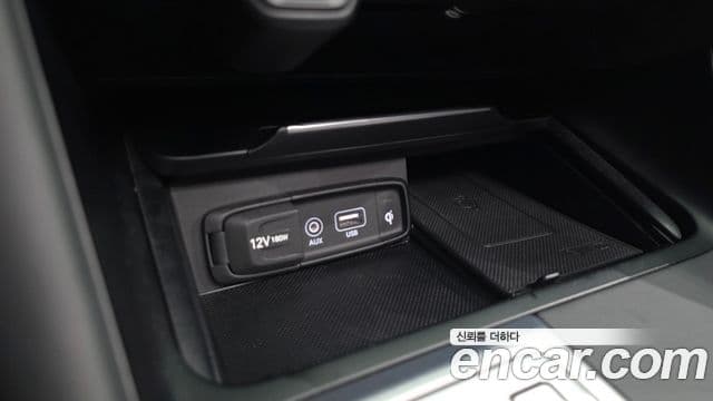 Genesis G70 2019 — Photo 27/28