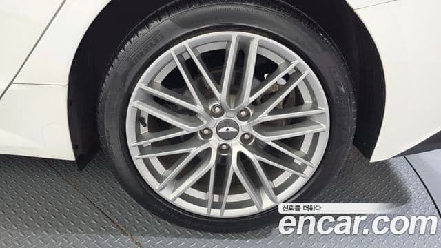 Kia K5 2020 — Şəkil 10/38