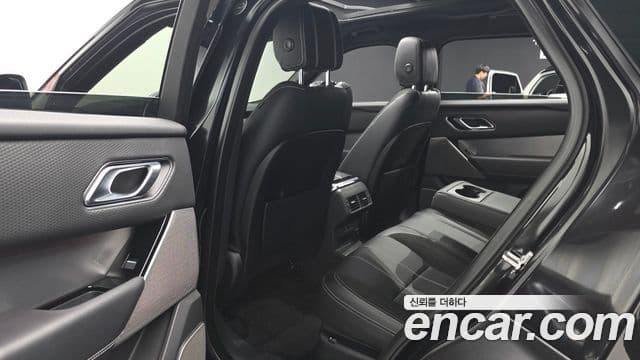 Land Rover Range Rover Velar 2019 — ფოტო 30/38