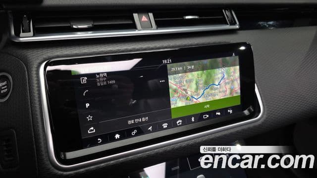 Land Rover Range Rover Velar 2019 — ფოტო 35/38