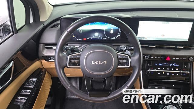 Kia Carnival 2023 — Фото 16/20
