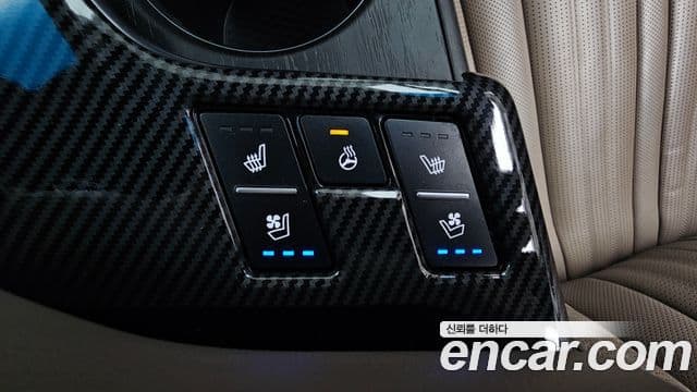 Kia K8 2021 — Şəkil 29/36