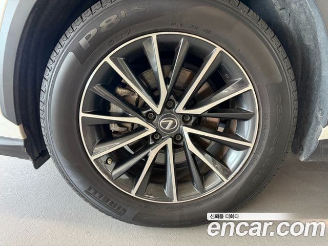 Lexus NX450h+ 2022 — Photo 3/20