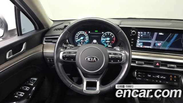 Kia K5 2021 — Фото 15/20