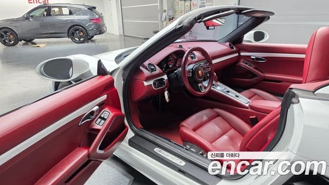 Porsche 718 Boxster 2019 — Фото 10/20