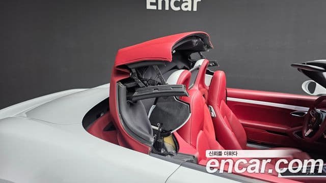Porsche 718 Boxster 2019 — Фото 11/20