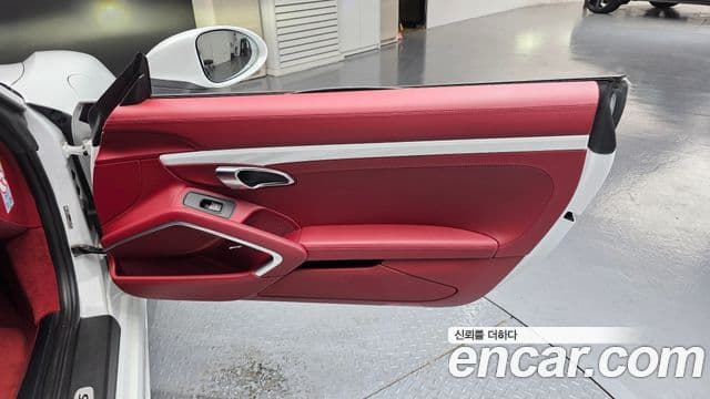 Porsche 718 Boxster 2019 — Şəkil 33/34