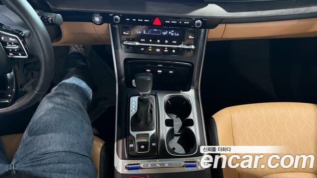 Kia Carnival 2022 — Фото 8/20