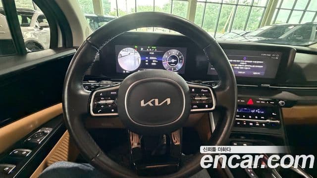 Kia Carnival 2022 — Фото 13/20