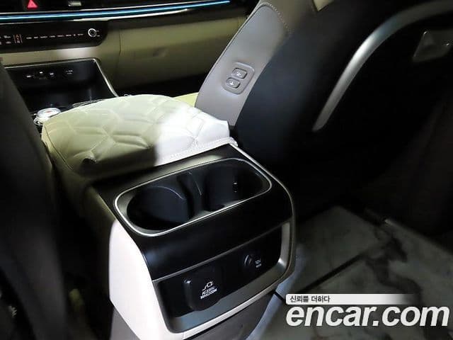 Kia Carnival 2024 — Фото 15/20