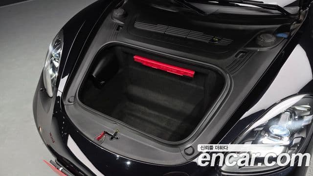 Porsche 718 Boxster 2018 — Фото 6/20