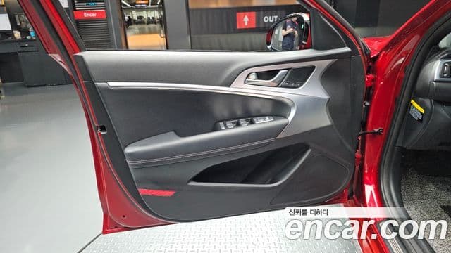 Genesis G70 2018 — Şəkil 37/39