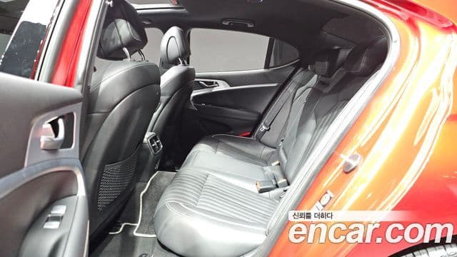Genesis G70 2018 — Şəkil 33/39