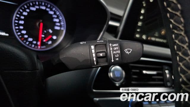 Genesis G70 2018 — Şəkil 15/39