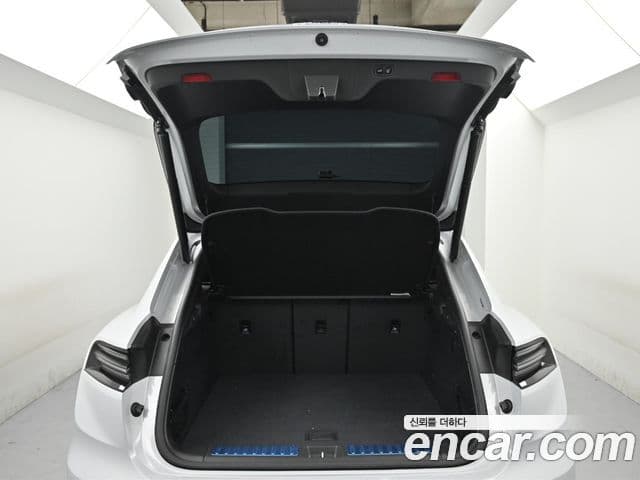 Porsche Macan EV 2025 — ფოტო 5/20