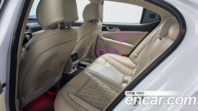 Genesis G70 2019 — Şəkil 32/41