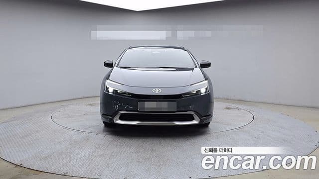 Toyota Prius 2024 — Фото 2/20