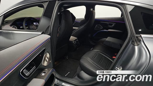 Mercedes-Benz EQS 2023 — ფოტო 16/37