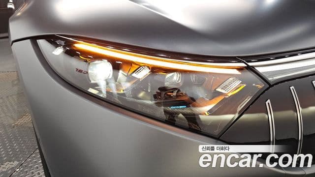 Mercedes-Benz EQS 2023 — ფოტო 23/37