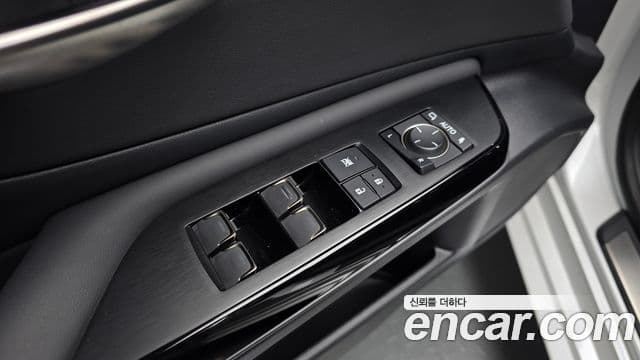 Lexus ES300h 2024 — Şəkil 31/35